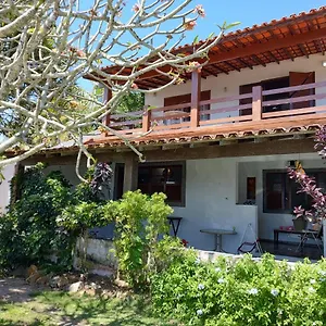 Casa de Férias Casa Pe Na Areia - 4m Da Praia!, São Pedro da Aldeia